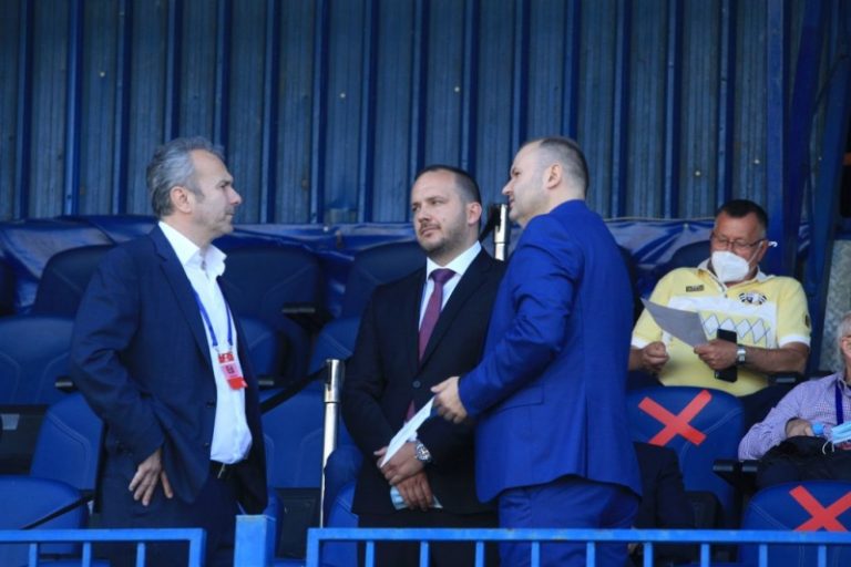 Od Ćire do Ivayla: Uništava li se kult reprezentacije namjerno?
