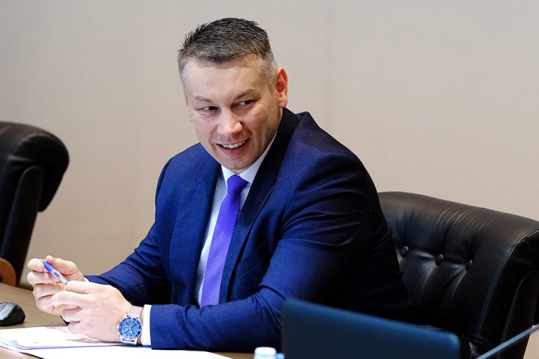 Nešić zabrinut za srpske povratnike: Lično će u narednim danima obići ovo selo