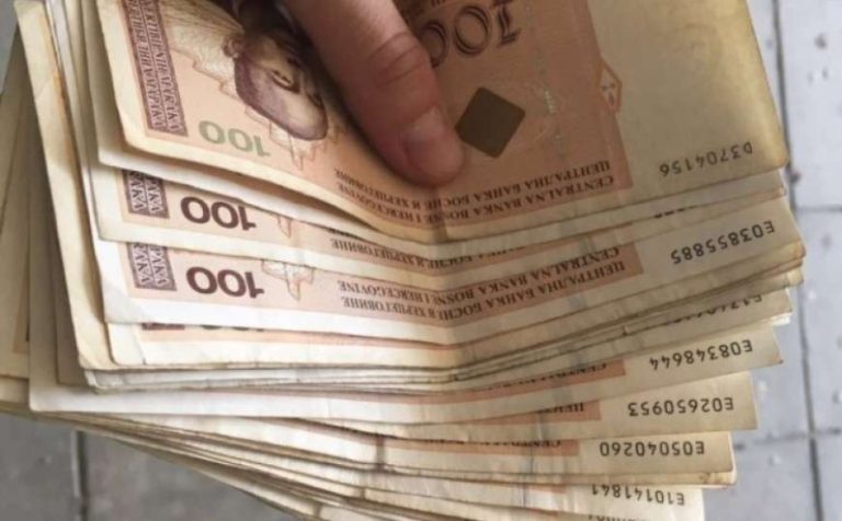 Prosječna neto plaća u BiH u oktobru iznosila 1.415 KM, najveća primanja u oblasti…