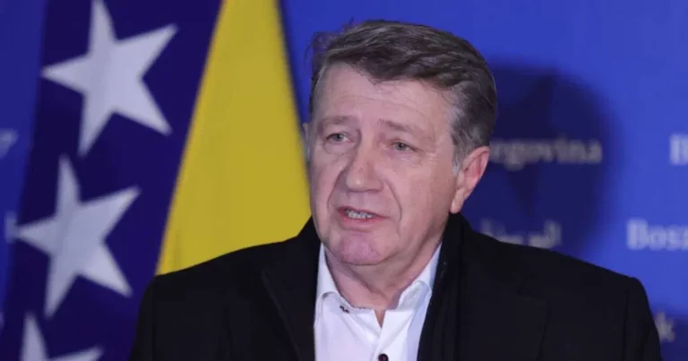 Safet Kešo upozorava: “Laktaški ‘Makijaveli’ je samo iskoristio svesrpsku ‘svetost’ Deklaracije”