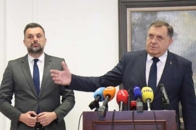 Jedinstven stav opozicije: “Trojkaši su omogućili pozicije moći Dodiku i Čoviću, za par fotelja su ušli u vlast!”
