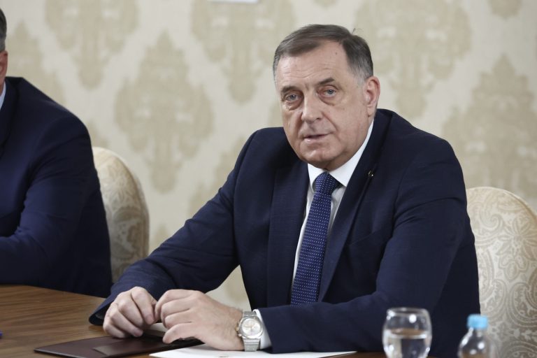 Kolumnista Dodik: Dodik u tekstu za “Jerusalem Post” napao Sarajevo, baronesu Helić i bošnjački narod