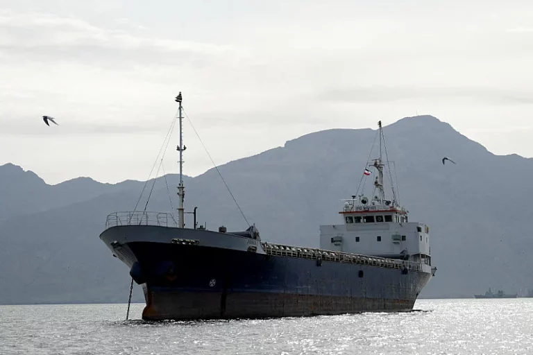 Šta američka pomorska blokada Irana znači za globalni protok nafte, može li tržište bez 1,8 miliona barela dnevno