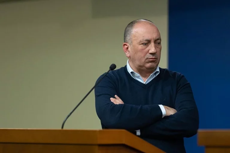Crnadak oštar prema kolegama iz opozicije: “Kako graditi povjerenje ulizivanjem Dodiku?”