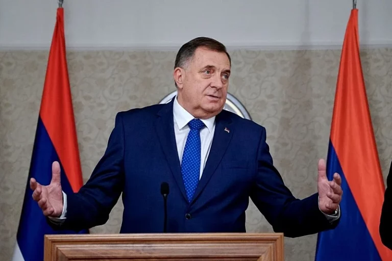 Dodik: Prosječna plata u RS-u će do kraja sljedećeg mandata biti 1.200 eura