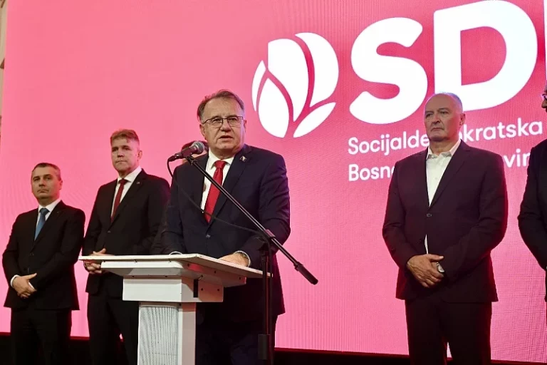 SDP: Izetbegović strahuje da će izgubiti izbore pa privatizuje rat i prisvaja historijsku ulogu svog oca