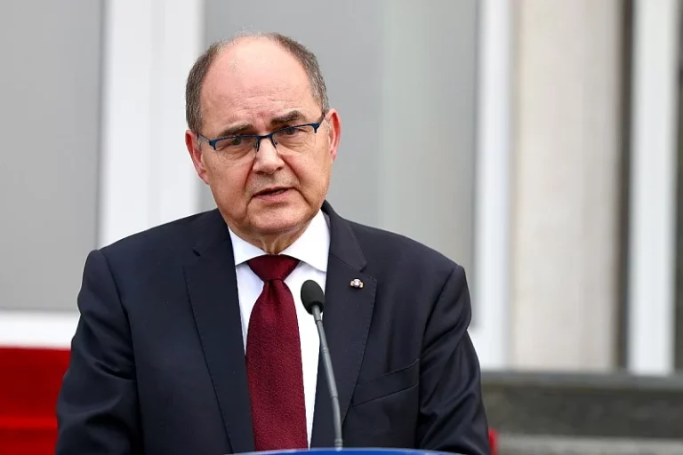 Christian Schmidt o kritikama na mandat: Nisam ispunio HDZ-ovu želju za biranje članova Predsjedništva BiH
