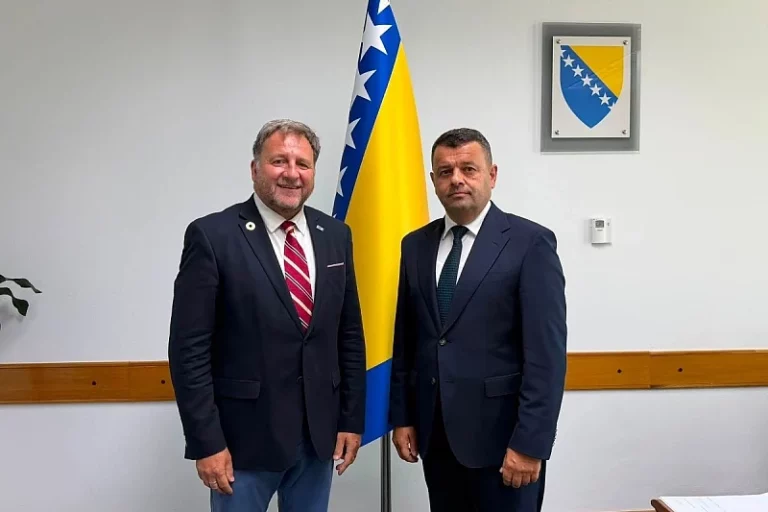 Hurtić: 12 miliona eura za bolje stambene uslove romske populacije u Bosni i Hercegovini