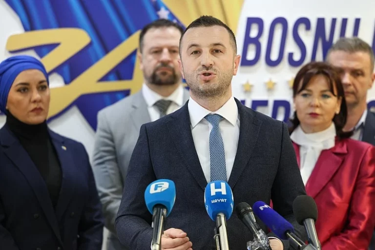SBiH: Čudno je da ovakve poruke o građanskom ratu dolaze od Izetbegovića, dok Bećirović kao i obično šuti